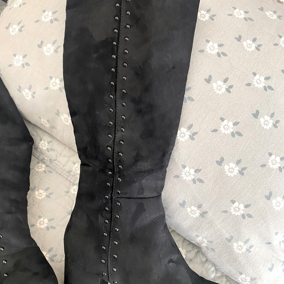 Black suede studded boots - Picture 2 of 4